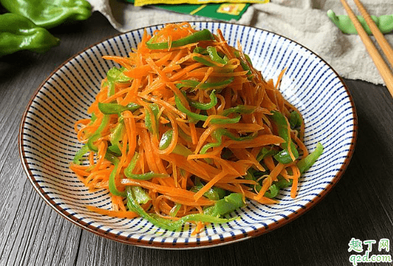 胡蘿卜的營養是蒸好還是炒好 胡蘿卜炒著吃還有營養嗎1