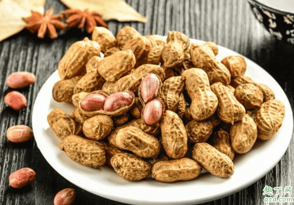 水煮花生放鹽就可以了嗎 水煮花生什么時候放鹽最好2