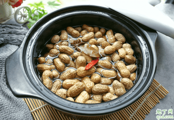 水煮花生是大火煮還是小火煮 水煮花生用什么火候好3