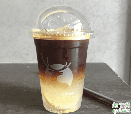 瑞幸咖啡銀河氣泡美式多少錢一杯 小藍杯銀河起泡美式好喝嗎3