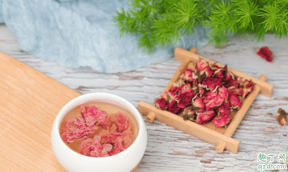 玫瑰花茶多久喝一次 玫瑰花茶一次放幾朵3