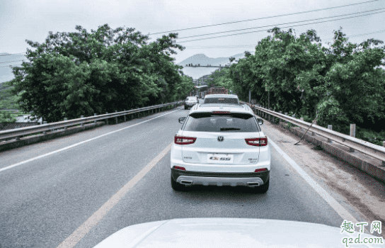 如果剎車失靈可以拉手剎嗎 高速行駛時拉手剎能制動嗎4