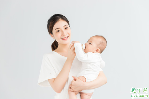 孕婦提前準備寶寶衣服容易早產嗎 孕婦提前準備寶寶衣服有什么講究3