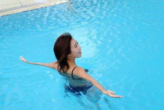女性經期前后可以游泳嗎？女性經期幾天后可以游泳