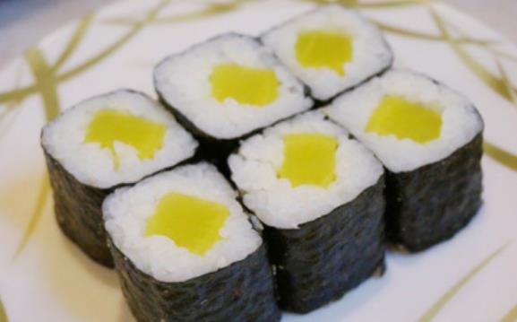 壽司里的黃蘿卜叫什么？ 做壽司需要哪些材料