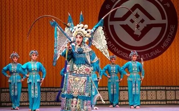 為什么戲曲演員都要化妝？四大古典戲曲也稱什么