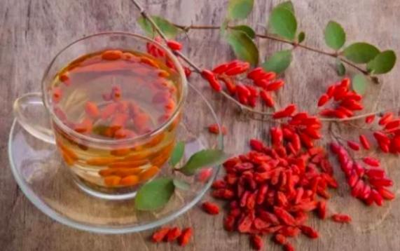 泡過水的枸杞可以吃掉嗎？枸杞子泡紅茶喝的害處