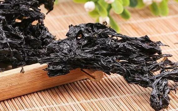 紫菜該怎么樣挑選？為什么紫菜會變紫紅色