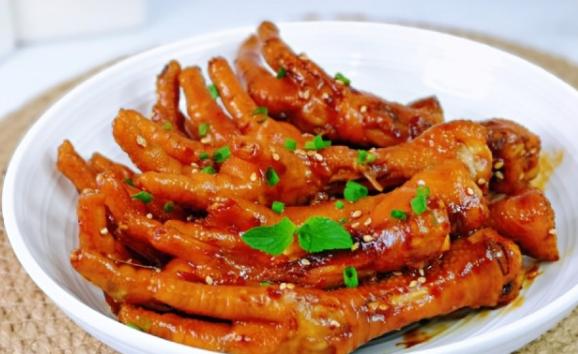 鹵雞爪怎么做好吃？鹵雞爪的鹵汁怎么做