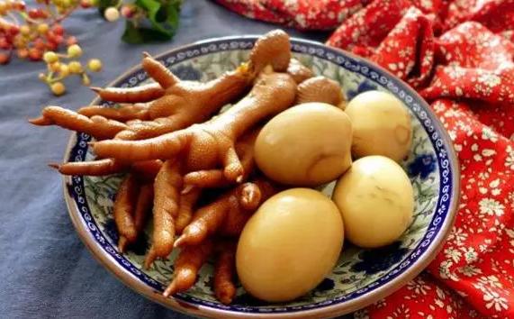 鹵雞爪是發物嗎？鹵雞爪是酸性食物還是堿性
