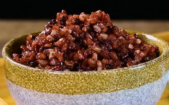 紅米黑米糙米飯的益處都有什么？三色糙米煮熟放冷藏還是冷凍